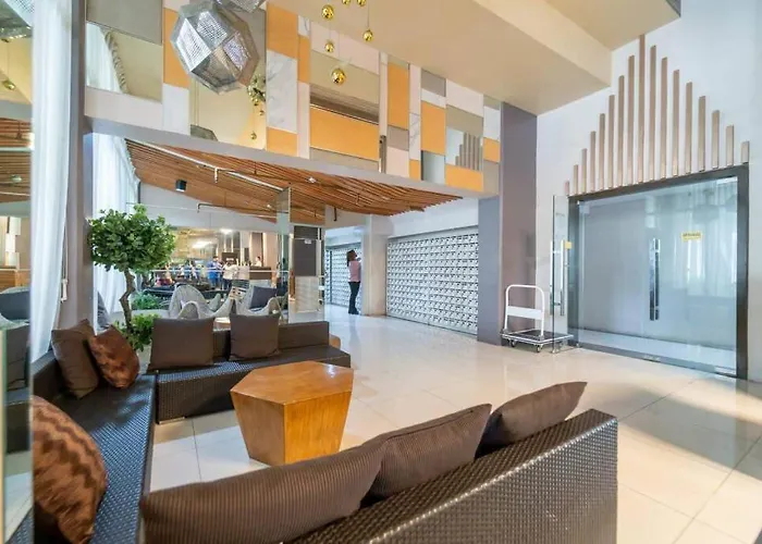 • Wifi Up To 100mbps • Infinity Pool Apartment